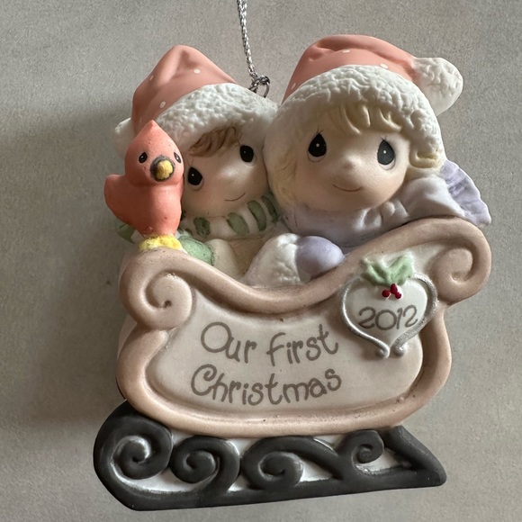 Precious moments ornament from 2012 - Picture 1 of 2